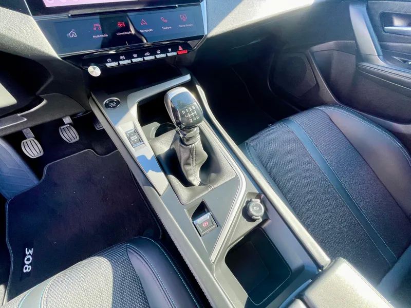 peugeot-308-sw-2023-gasolina-1199cc