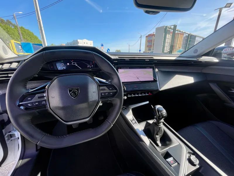 peugeot-308-sw-2023-gasolina-1199cc