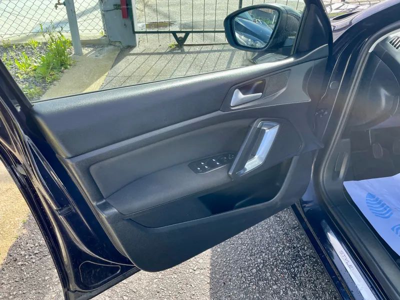 peugeot-308-2020-gasolina-1199cc