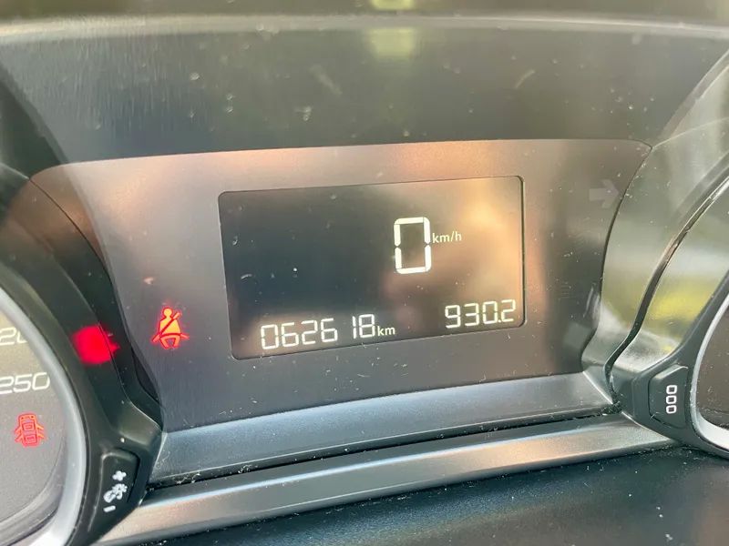 peugeot-308-2020-gasolina-1199cc