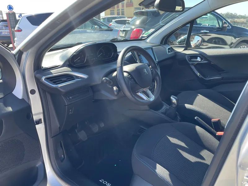 peugeot-208-2018-gasolina-1199cc