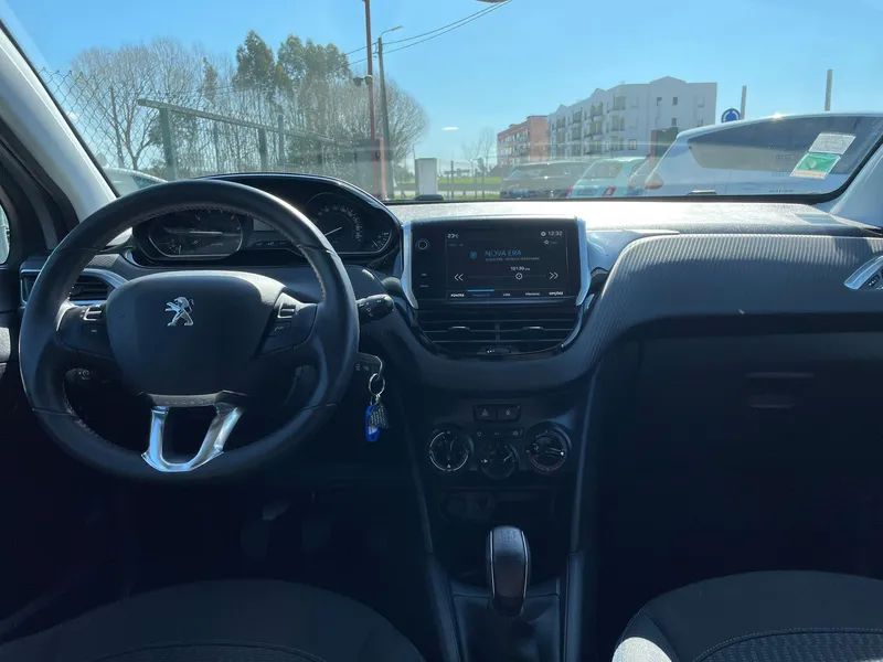 peugeot-208-2018-gasolina-1199cc