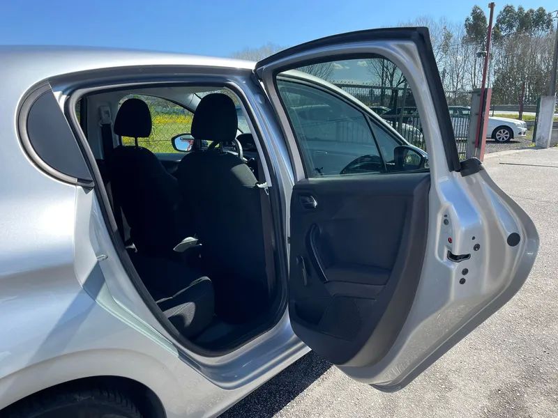 peugeot-208-2018-gasolina-1199cc