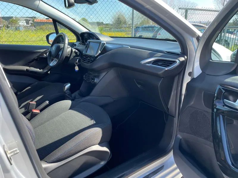 peugeot-208-2018-gasolina-1199cc