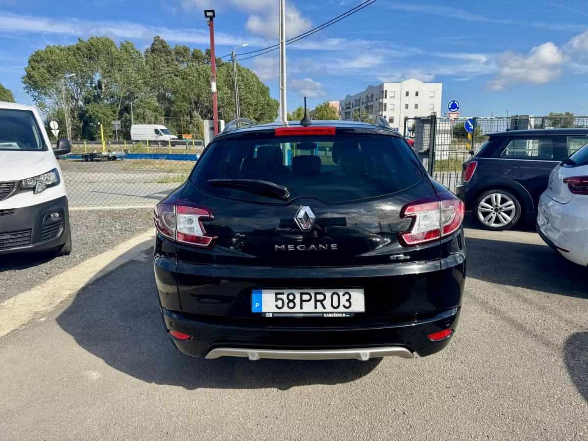 renault-megane-sport-tourer-2015-diesel-1461cc