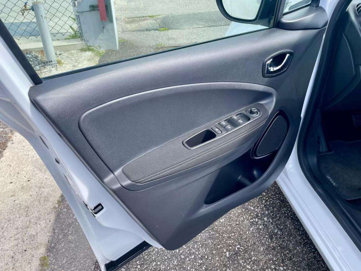 renault-zoe-2019-eletrico-200cc