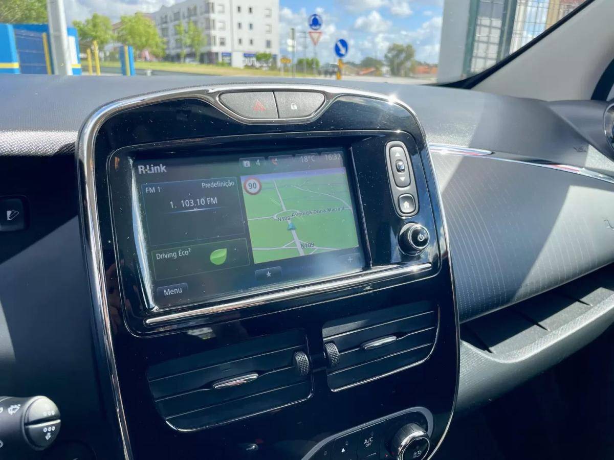 renault-zoe-2019-eletrico-200cc