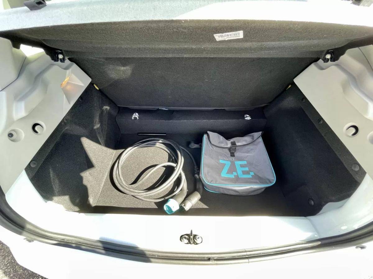 renault-zoe-2019-eletrico-200cc