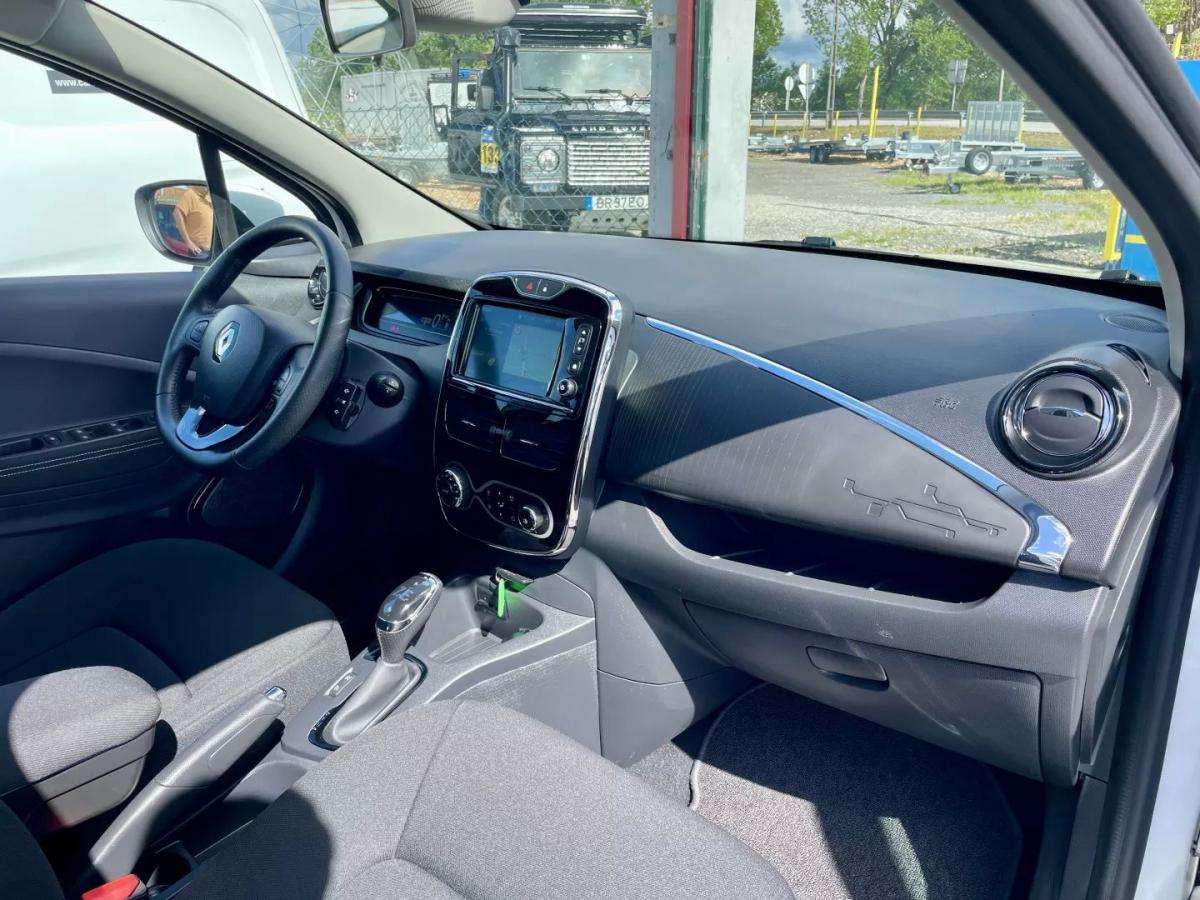 renault-zoe-2019-eletrico-200cc