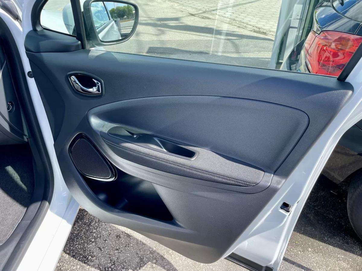renault-zoe-2019-eletrico-200cc