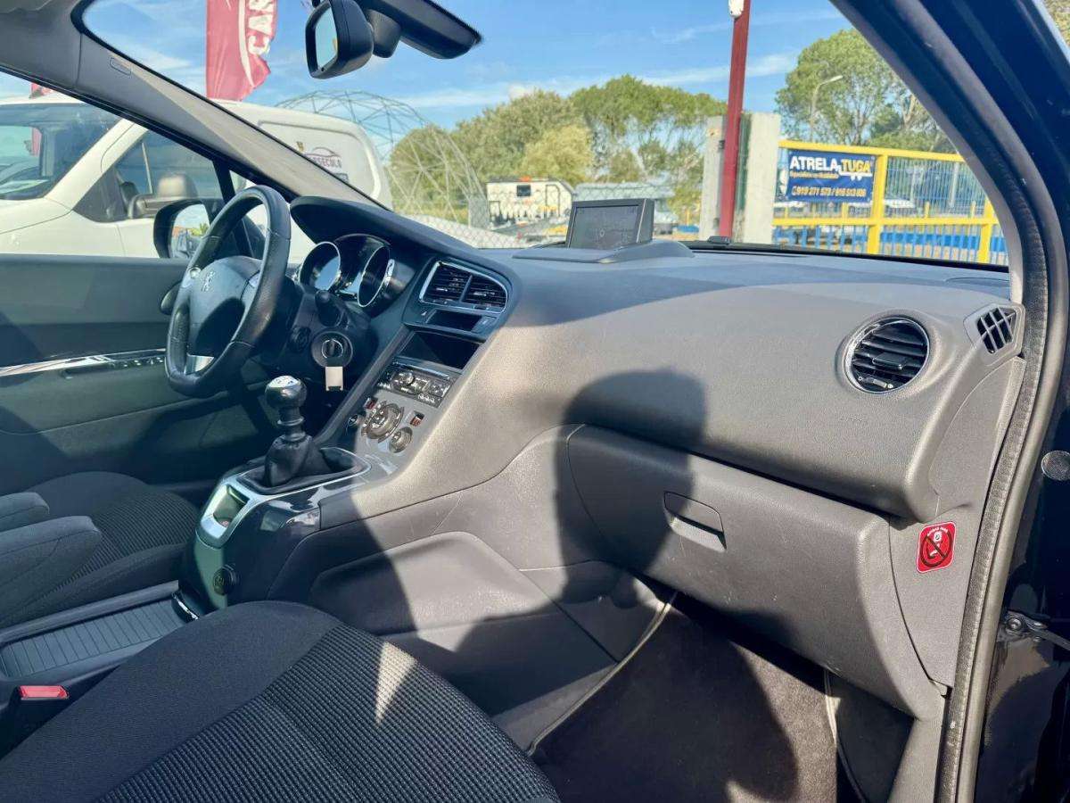 peugeot-5008-2016-diesel-1560cc