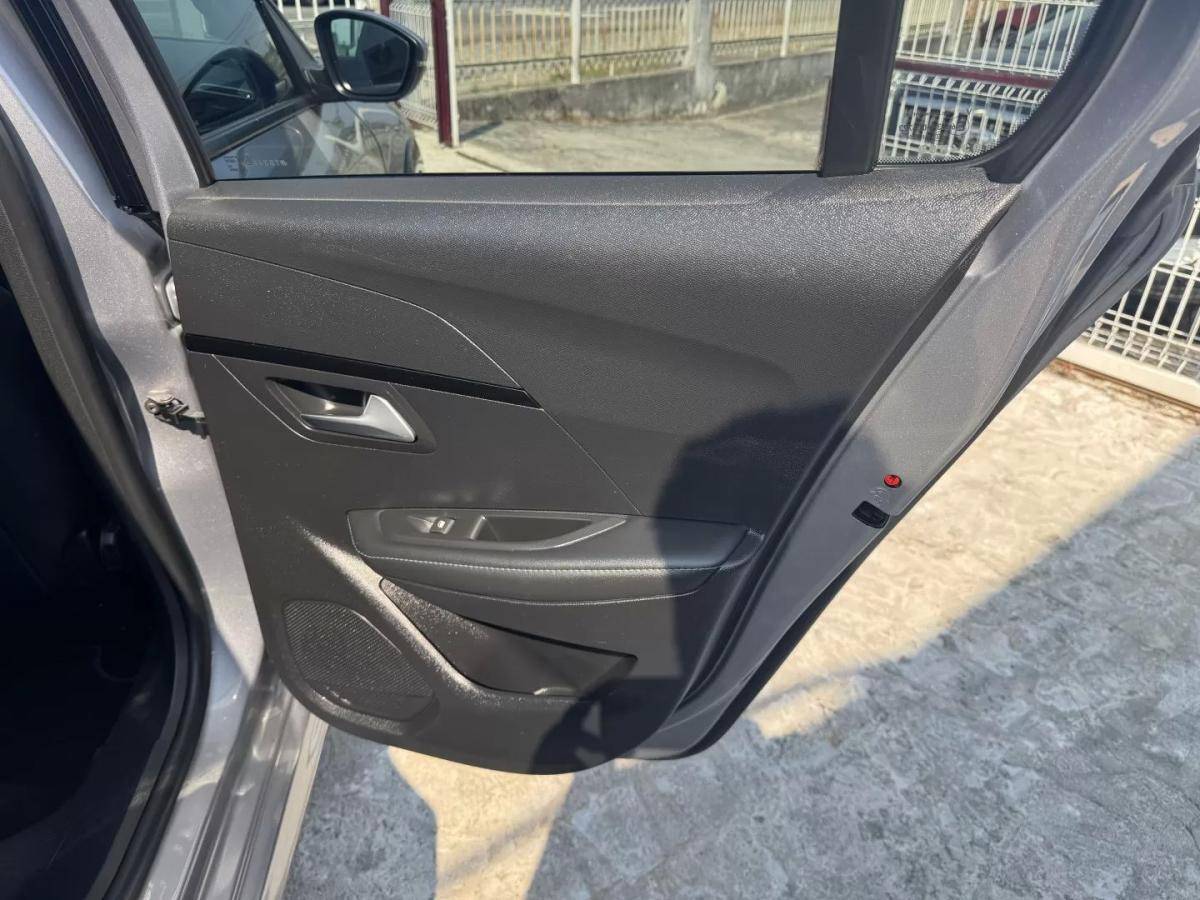 peugeot-e-208-2021-eletrico-200cc