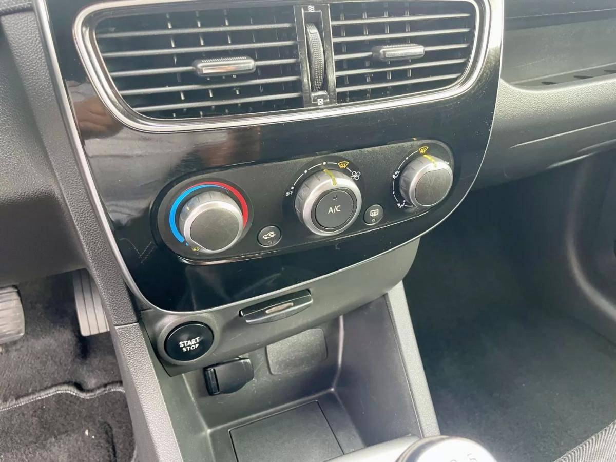 renault-clio-sport-tourer-2018-gasolina-1149cc