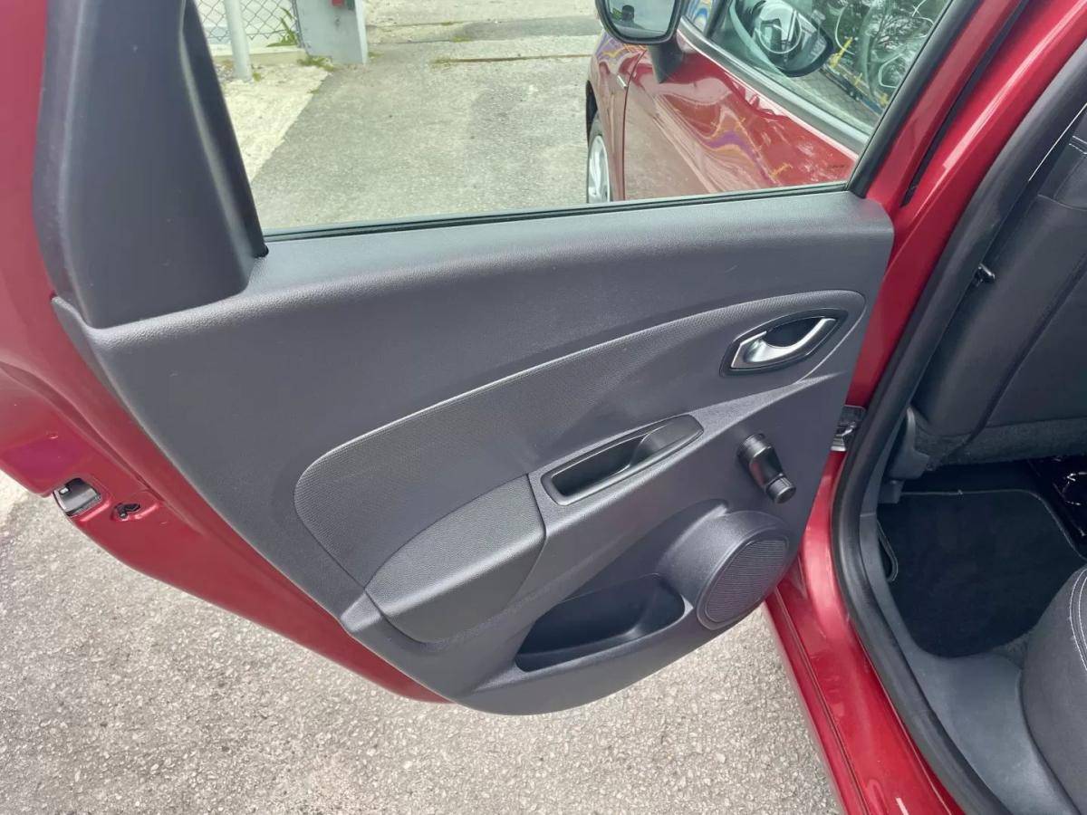 renault-clio-sport-tourer-2018-gasolina-1149cc