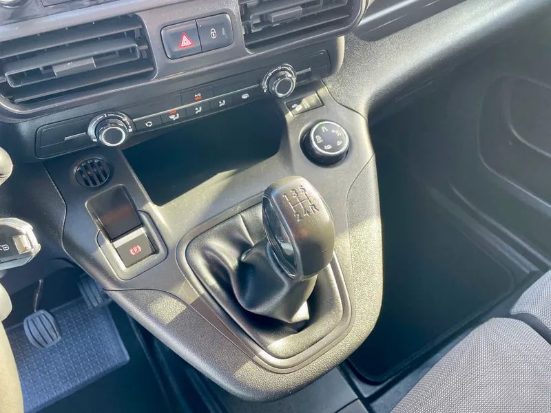 peugeot-partner-2020-diesel-1499cc