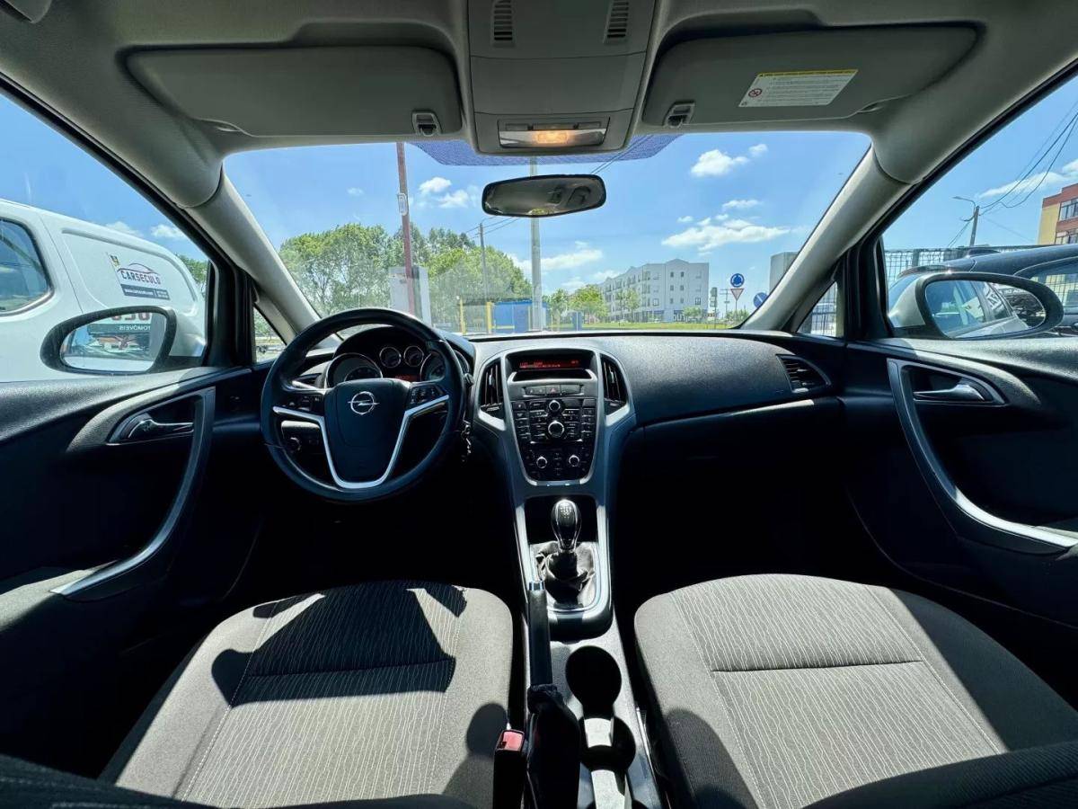 opel-astra-2012-diesel-1248cc