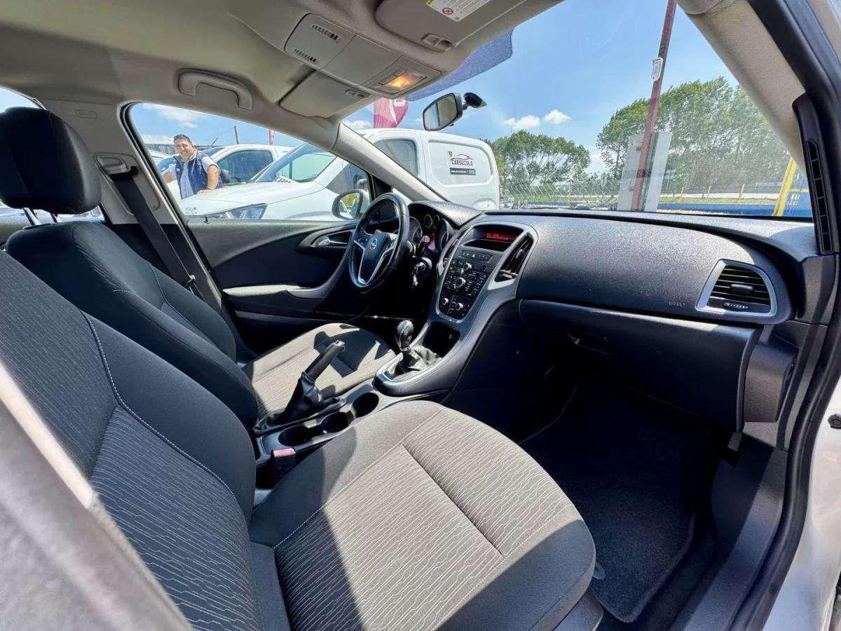 opel-astra-2012-diesel-1248cc