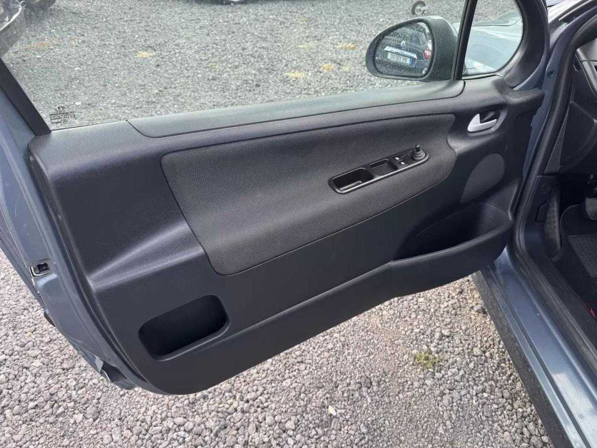 peugeot-207-2007-diesel-1398cc