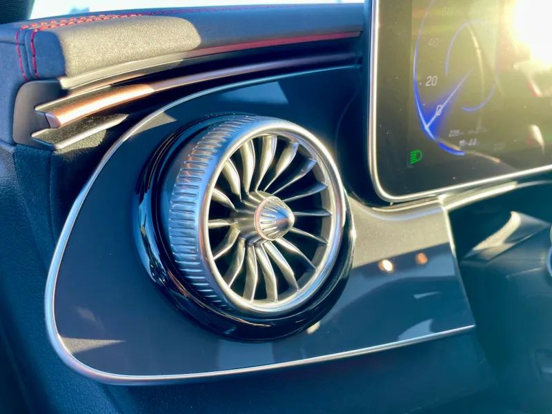 mercedes-benz-eqe-2023-eletrico-0cc