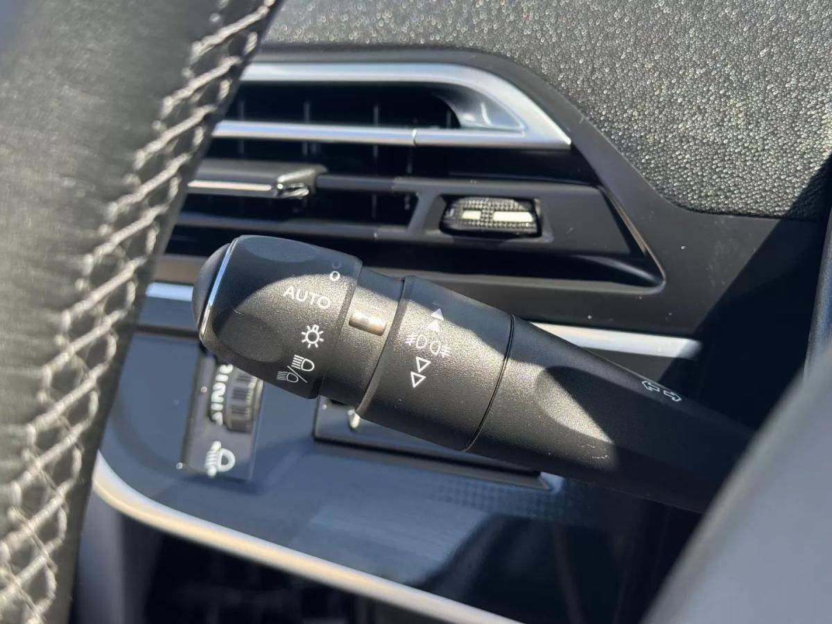 citroen-c4-picasso-2015-diesel-1560cc