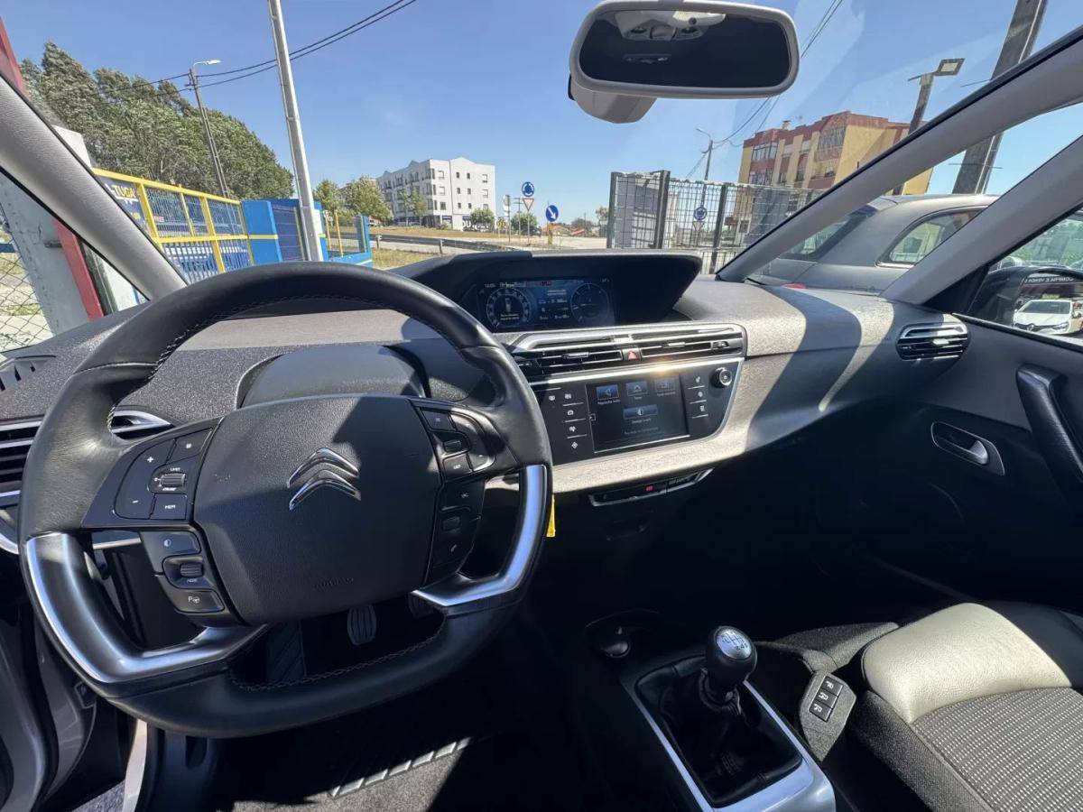 citroen-c4-picasso-2015-diesel-1560cc