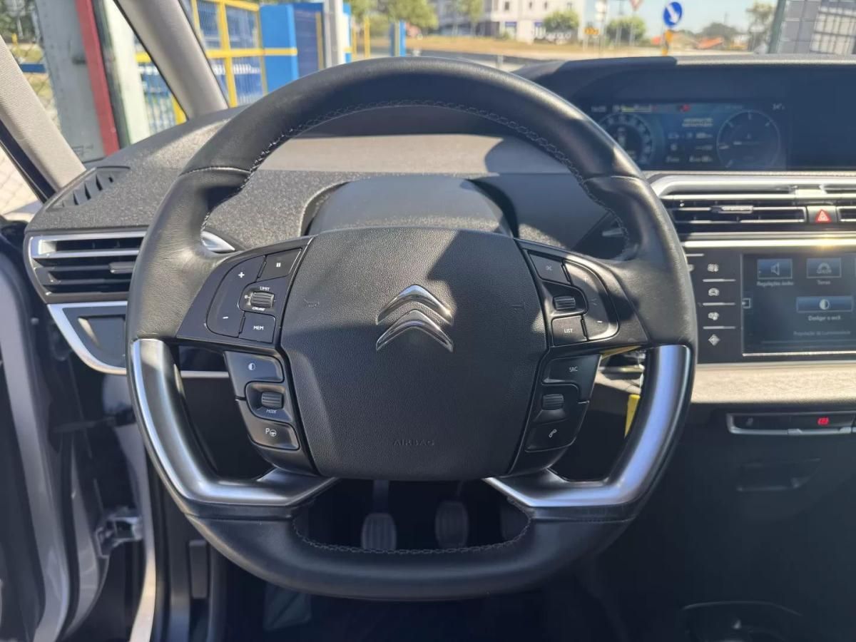 citroen-c4-picasso-2015-diesel-1560cc