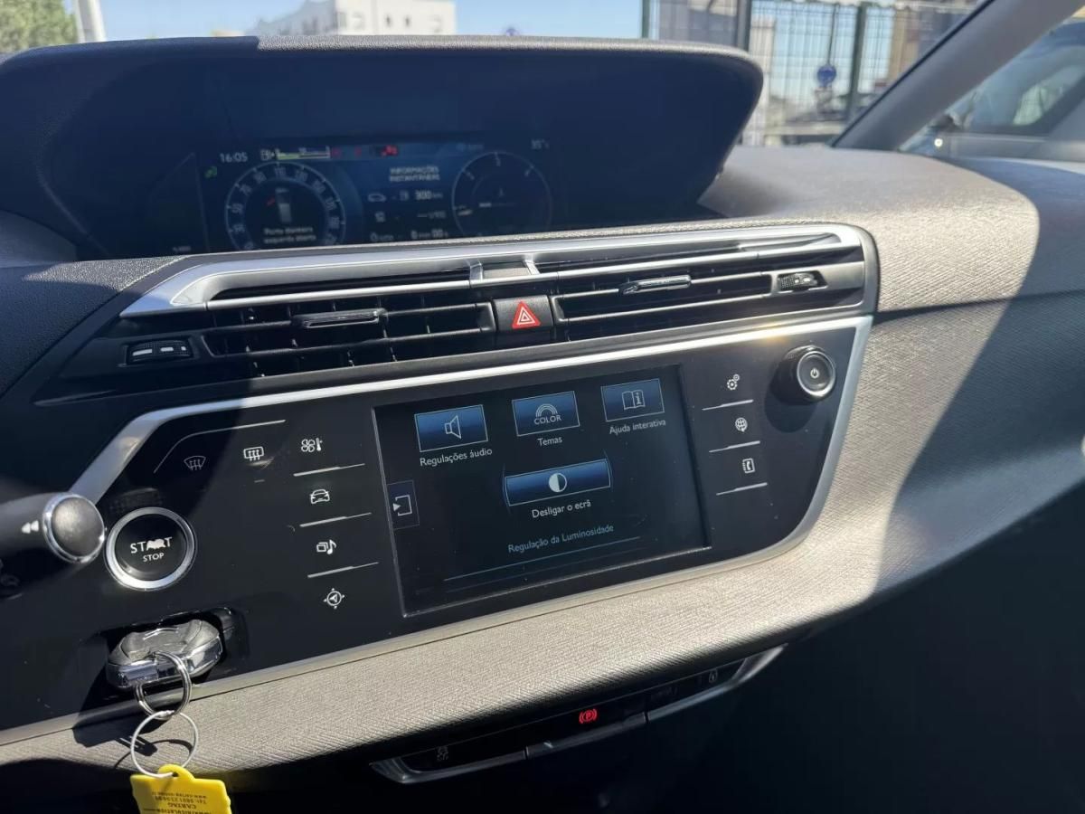 citroen-c4-picasso-2015-diesel-1560cc