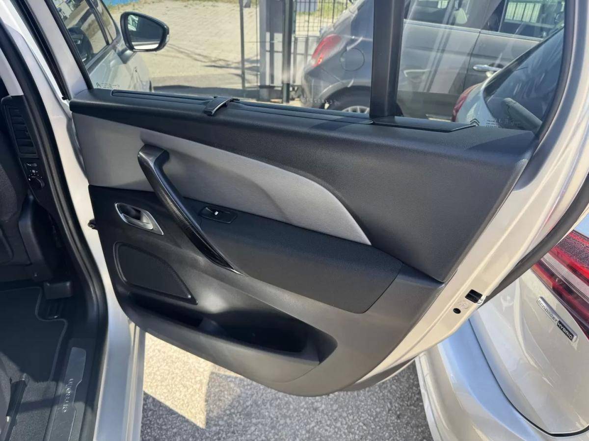 citroen-c4-picasso-2015-diesel-1560cc