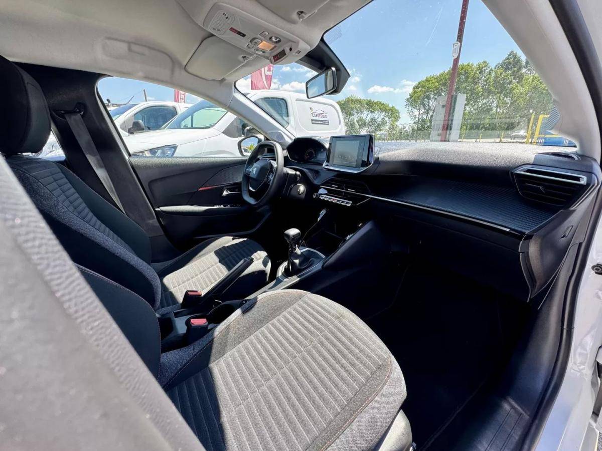 peugeot-208-2021-gasolina-1199cc