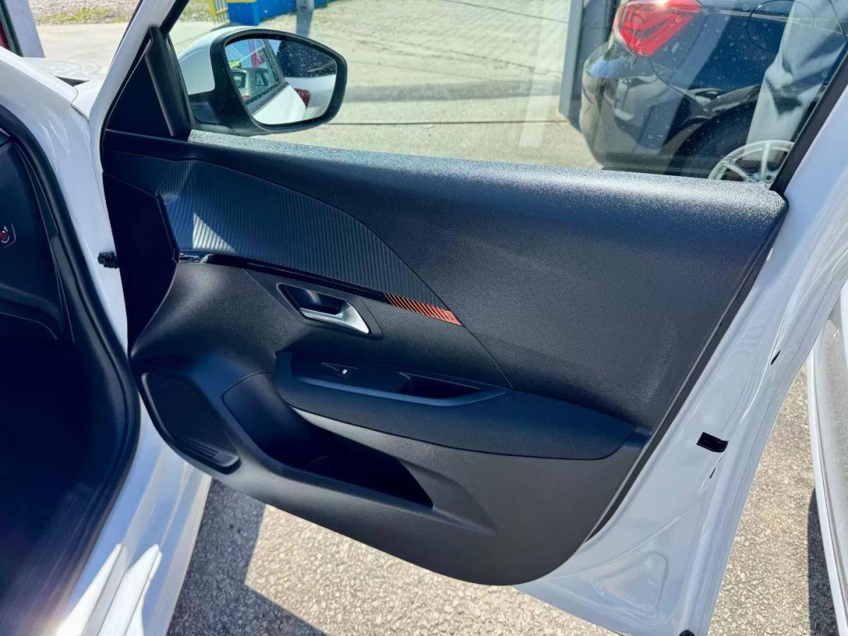 peugeot-208-2021-gasolina-1199cc
