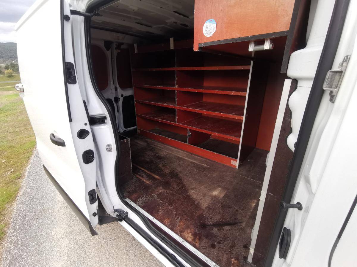 opel-vivaro-2016-diesel-1598cc