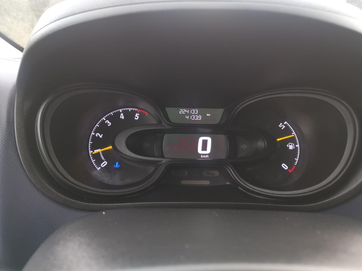 opel-vivaro-2016-diesel-1598cc