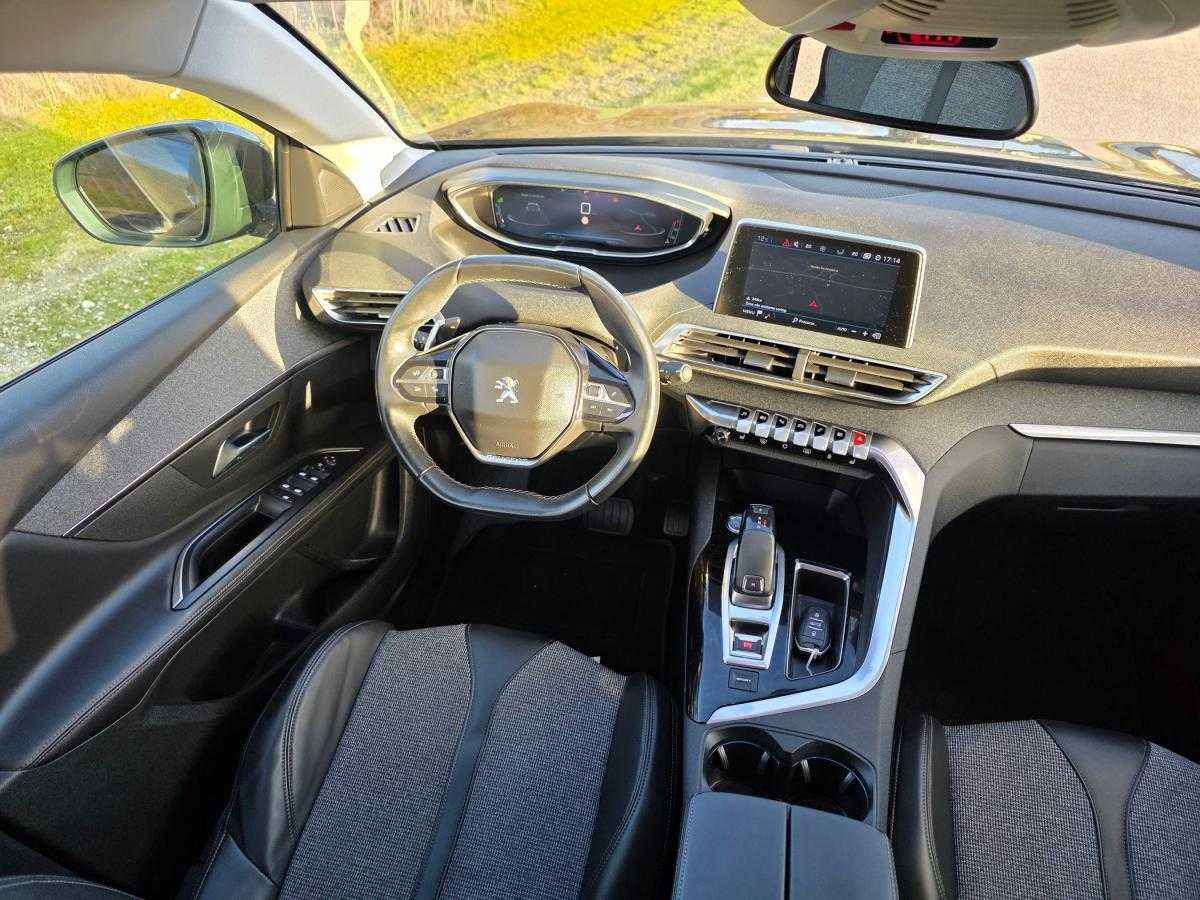 peugeot-5008-2018-diesel-1560cc