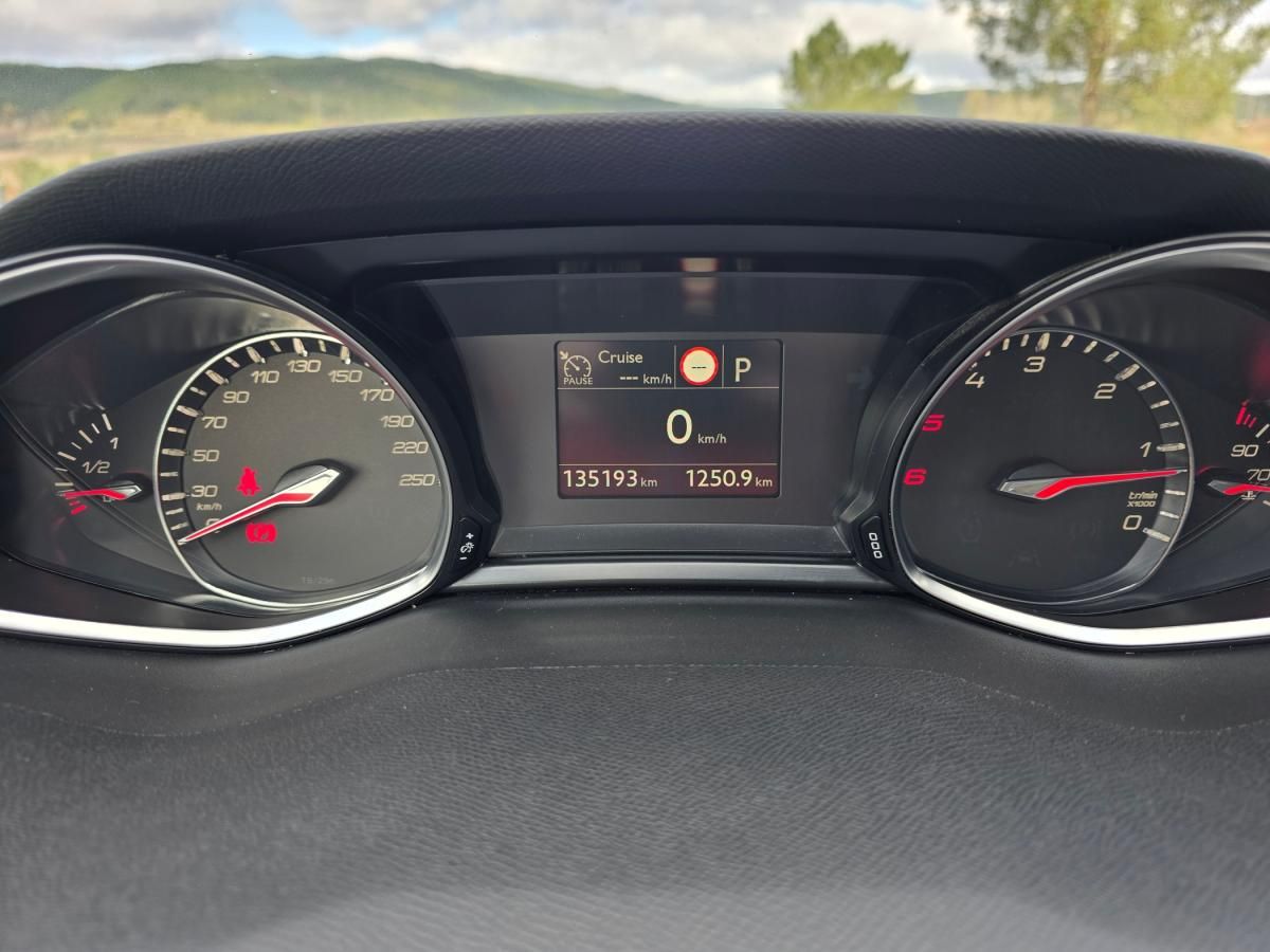 peugeot-308-sw-2017-diesel-1560cc