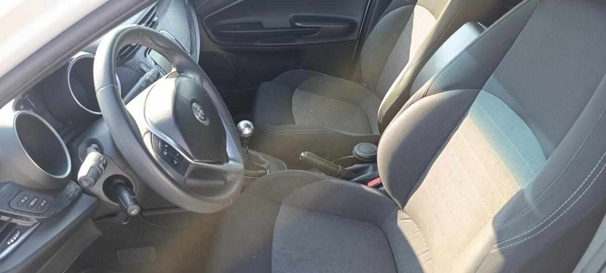 alfa-romeo-giulietta-1-6-jtdm-16v-2019-diesel-1598cc