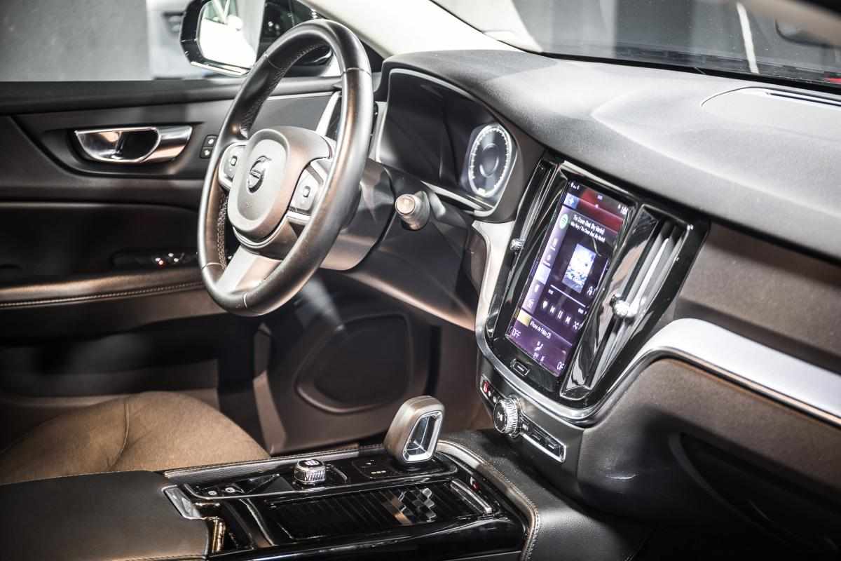 volvo-v60-t6-twin-engine-awd-2021-gasolina-1969cc