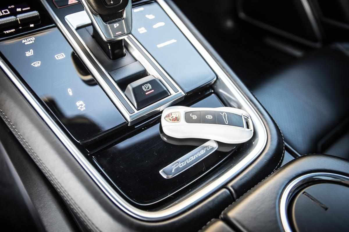 porsche-panamera-4-e-hybrid-2017-gasolina-2894cc