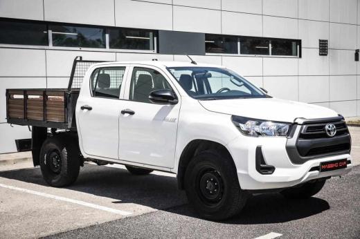 toyota-hilux-2-4-4wd-2022-diesel-2393cc