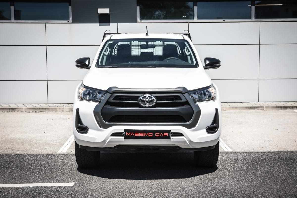 toyota-hilux-2-4-4wd-2022-diesel-2393cc