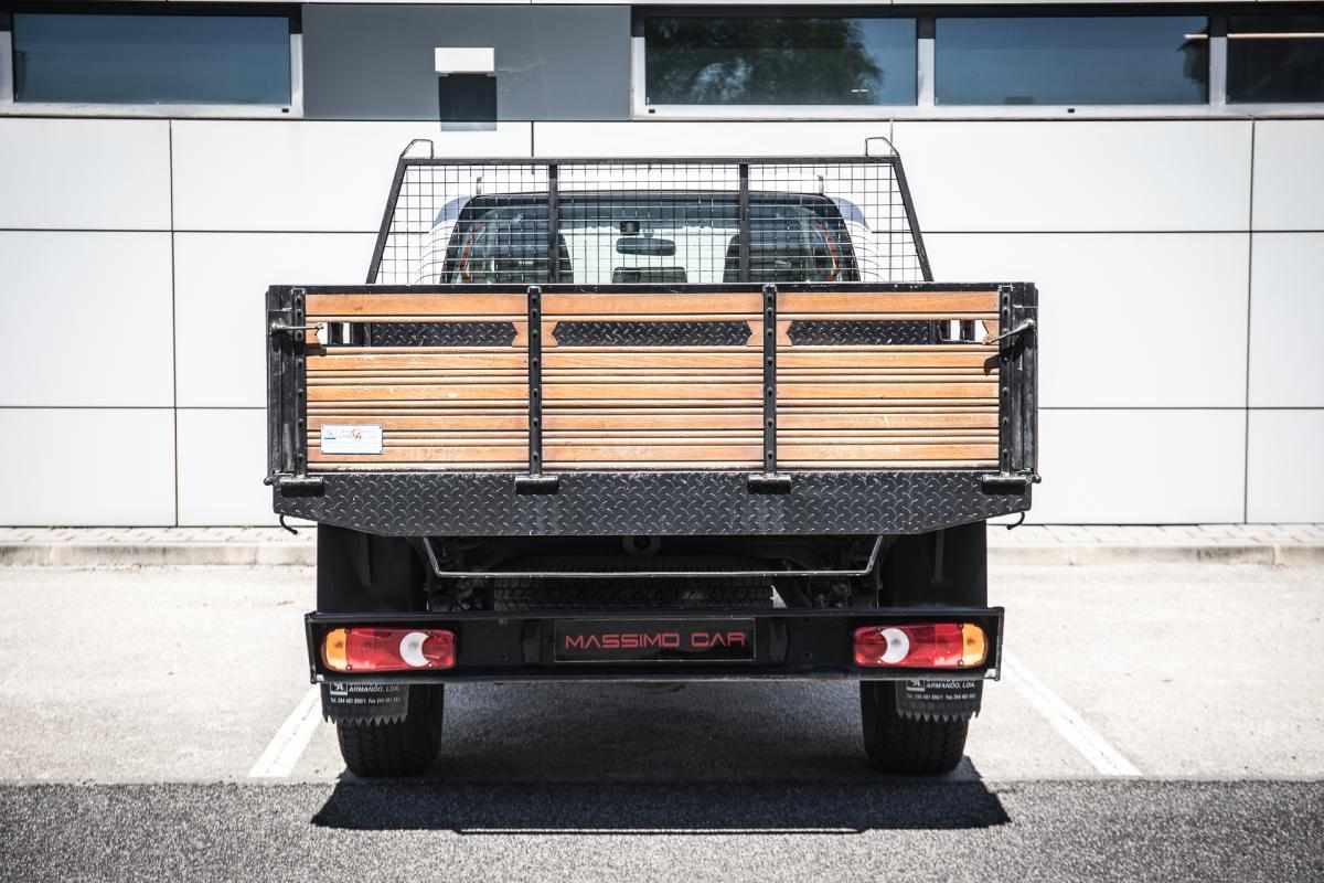toyota-hilux-2-4-4wd-2022-diesel-2393cc
