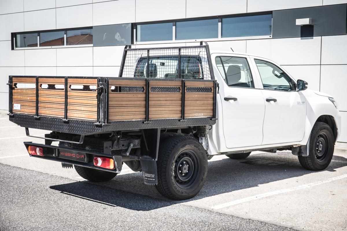 toyota-hilux-2-4-4wd-2022-diesel-2393cc