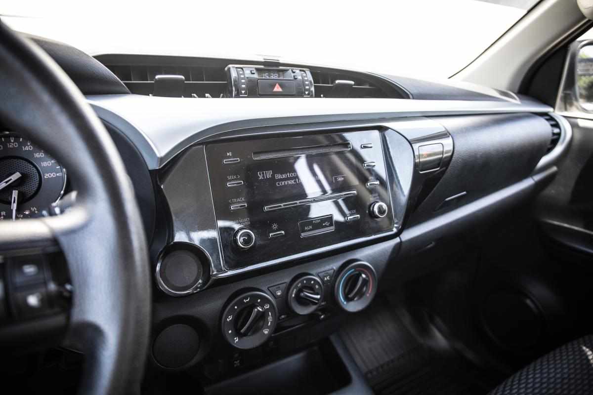 toyota-hilux-2-4-4wd-2022-diesel-2393cc