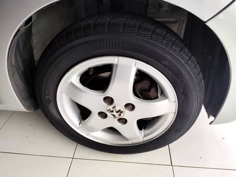 peugeot-107-2011-gasolina-998cc