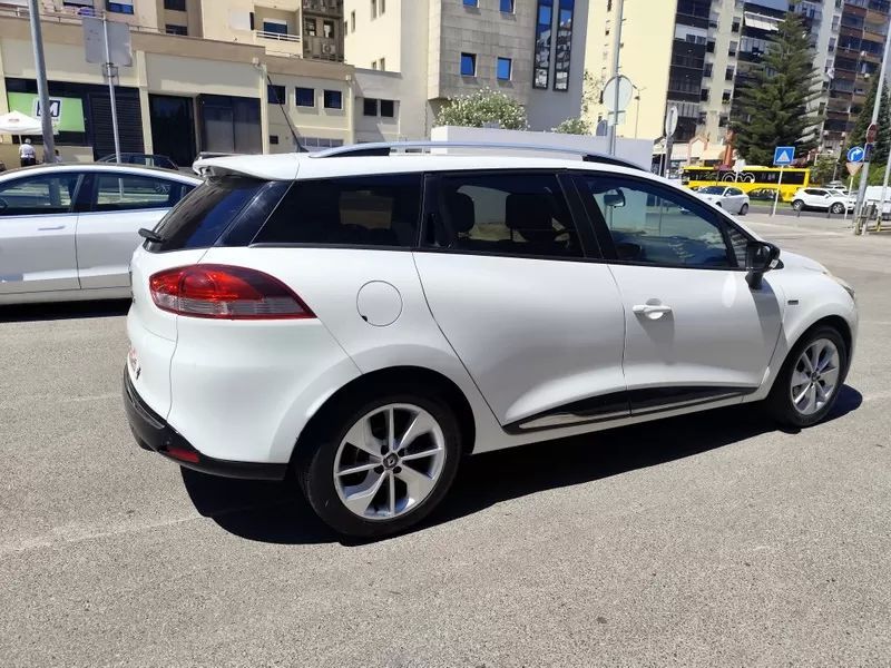 renault-clio-sport-tourer-2018-diesel-1461cc