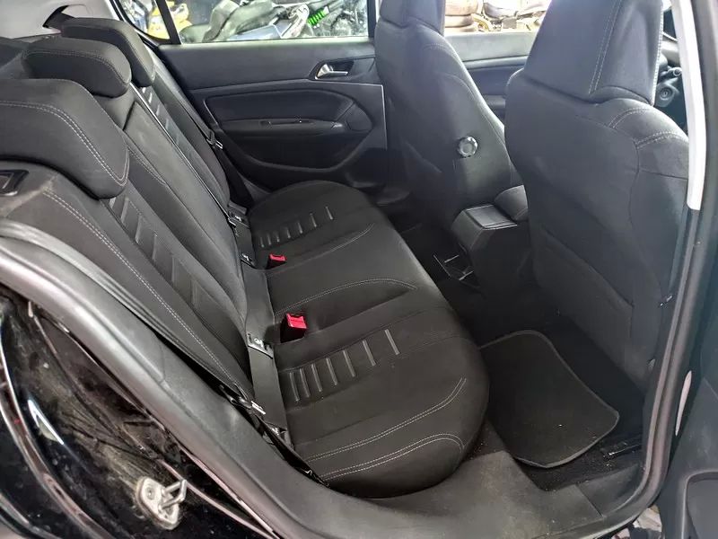 peugeot-308-2014-gasolina-1199cc
