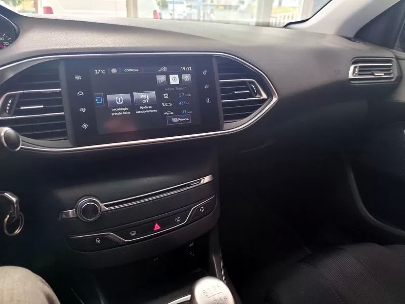 peugeot-308-2014-gasolina-1199cc