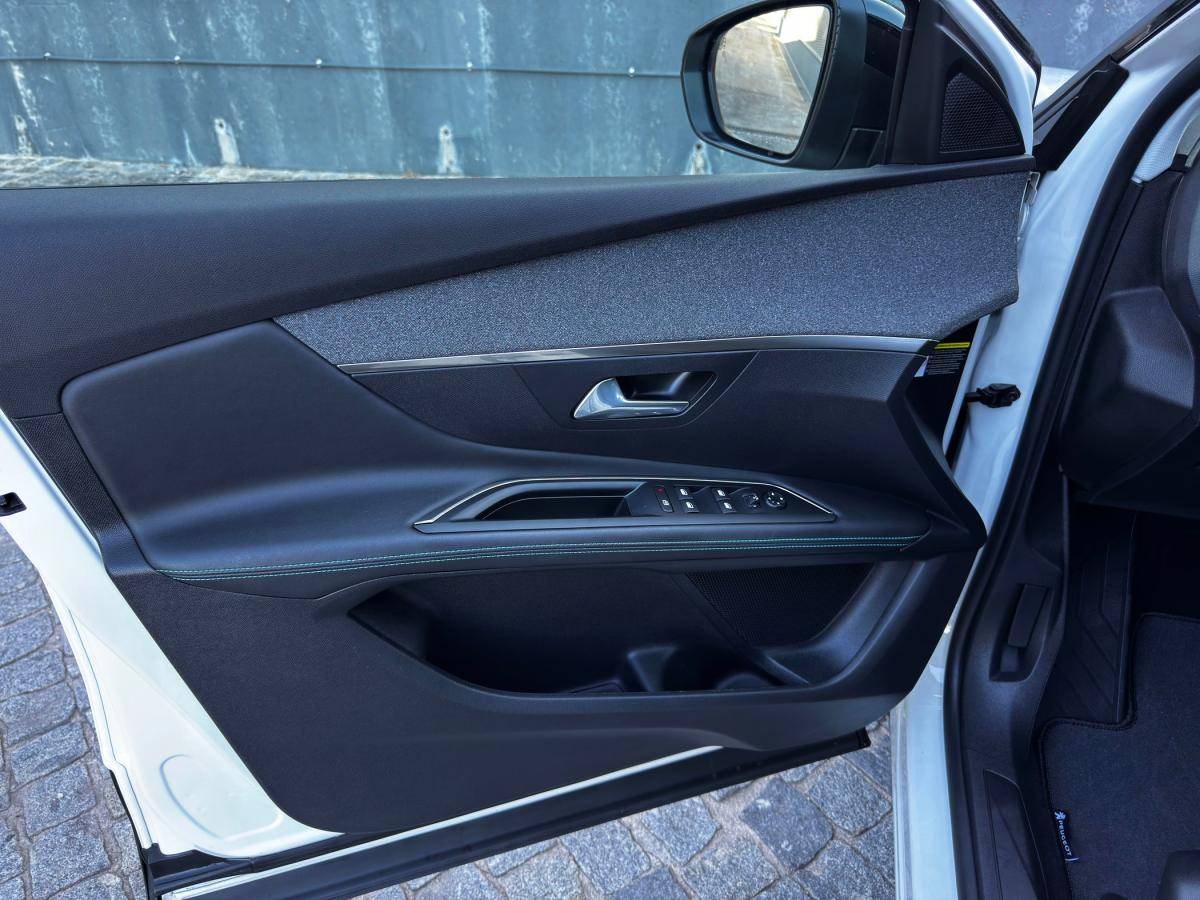 peugeot-3008-2021-hibrido-a-gasolina-1598cc