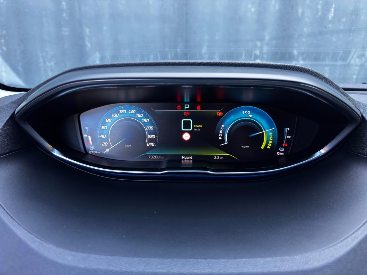 peugeot-3008-2021-hibrido-a-gasolina-1598cc