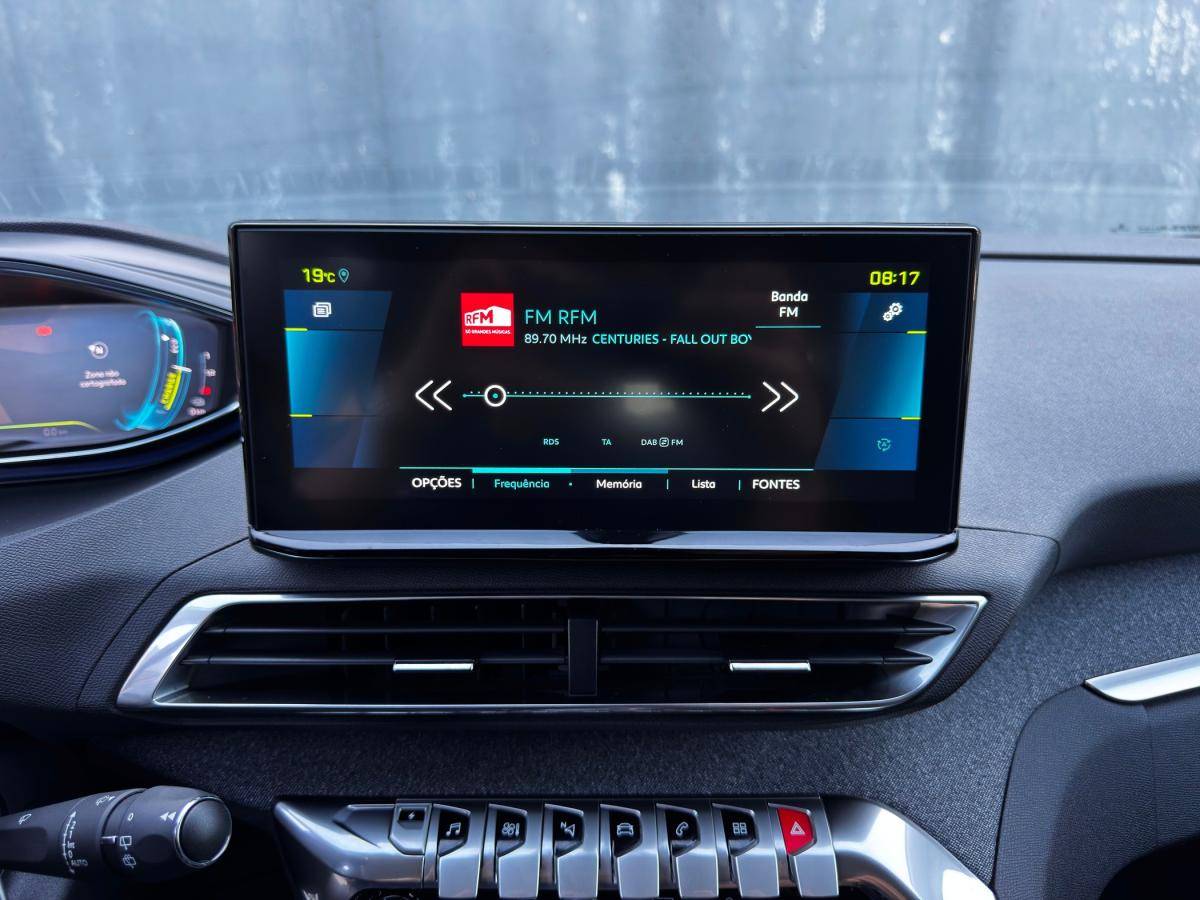 peugeot-3008-2021-hibrido-a-gasolina-1598cc