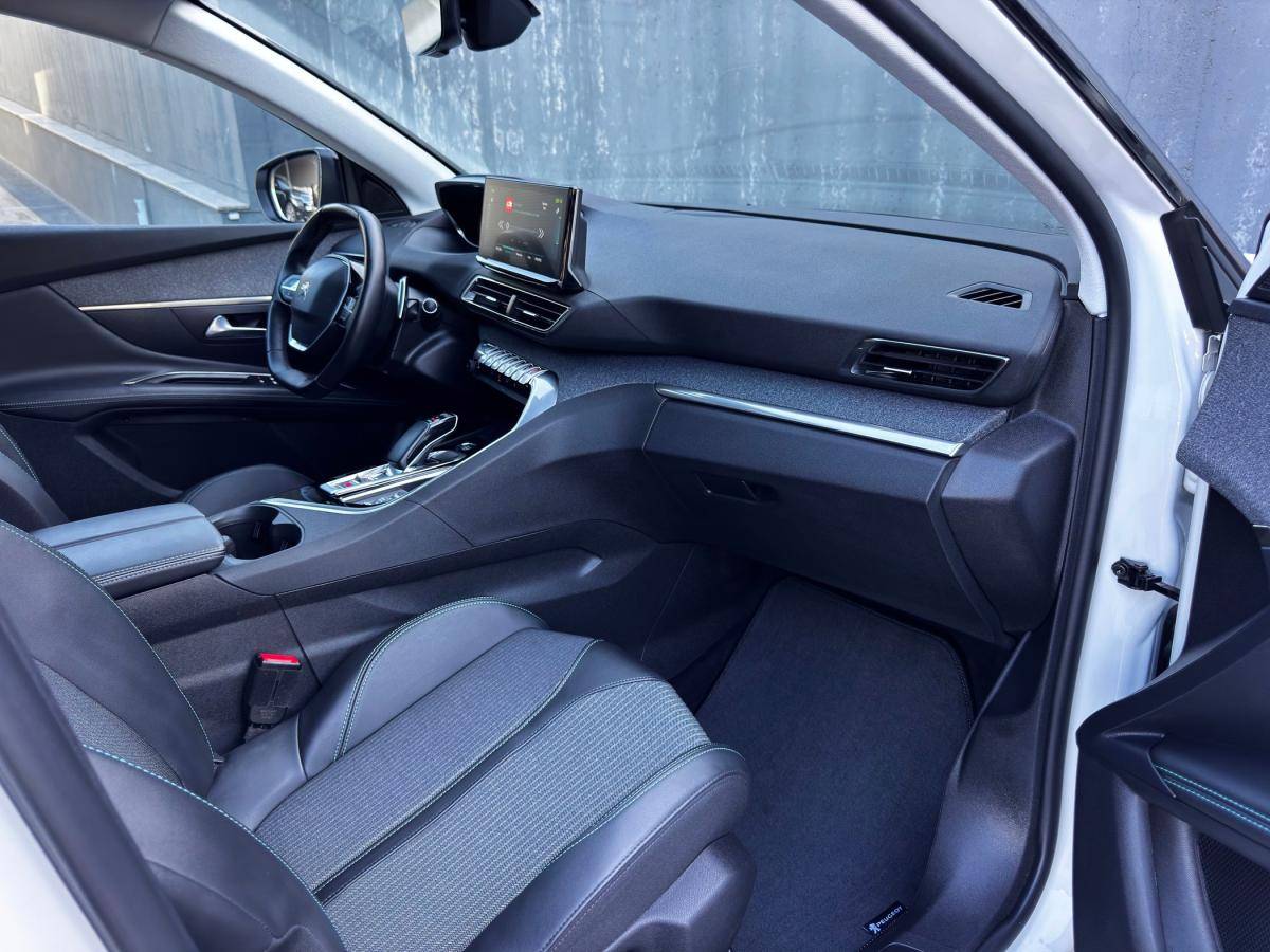peugeot-3008-2021-hibrido-a-gasolina-1598cc
